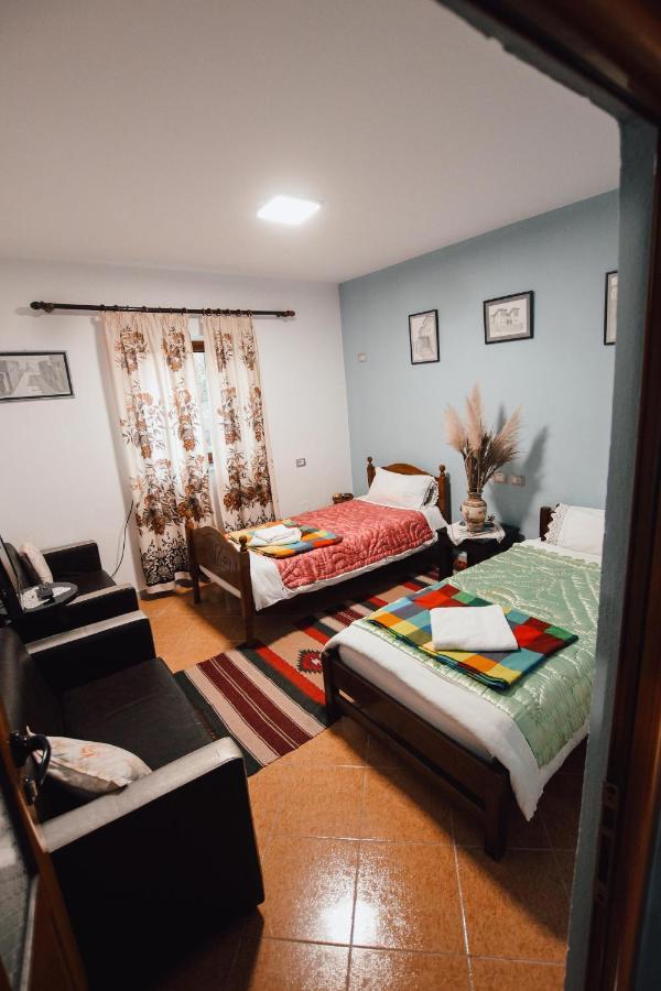Gjirokastër Bb Traditional Apartment מראה חיצוני תמונה
